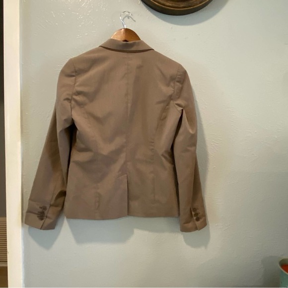 Attention 2pc Suit Stylish and Professional Brown Women's Size 6 - Picture 3 of 7